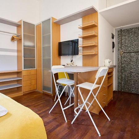 Artist Nadia'S Apartment In Porta Vercellina Milan Luaran gambar